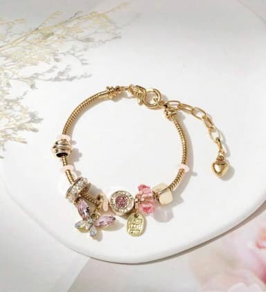 Pulsera con dijes