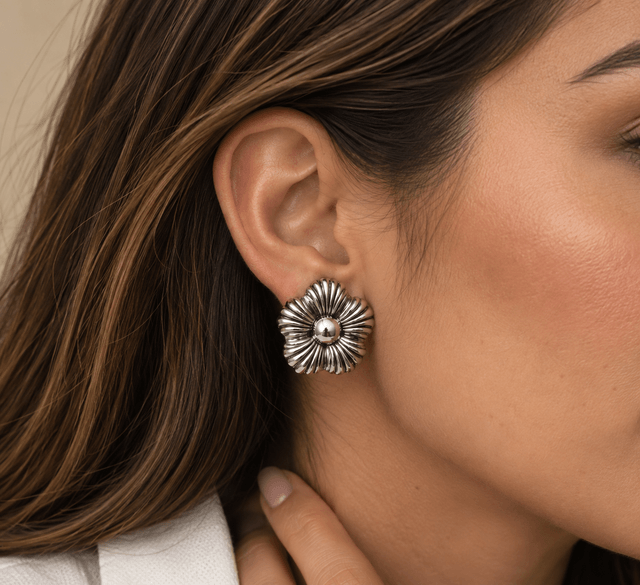 Aretes Camelia Plateados — foto 1