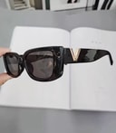 Lentes V